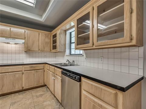 416 Rhoades Ct, Norman, OK 73072 photo 9