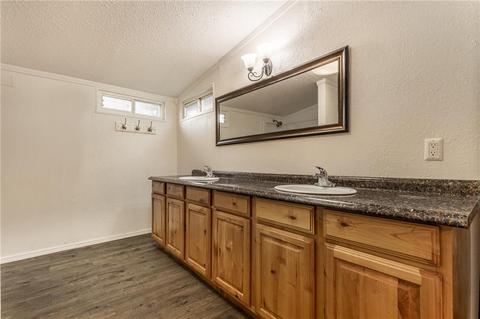 16201 B St, Moore, OK 73165 photo 11