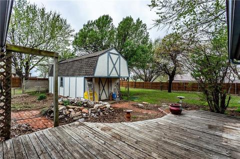 210 Terrace Dr, Watonga, OK 73772 photo 29