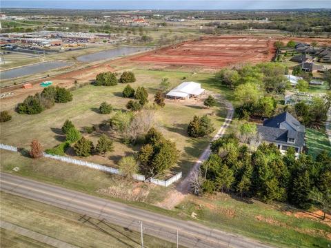 1474 E 45th St, Shawnee, OK 74804 photo 3