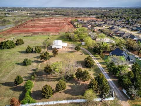 1474 E 45th St, Shawnee, OK 74804 photo 1