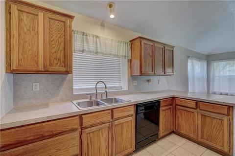109 S Parkcrest Ct, Noble, OK 73068 photo 12