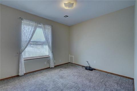 109 S Parkcrest Ct, Noble, OK 73068 photo 17