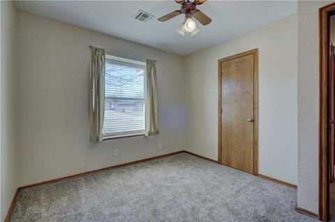 109 S Parkcrest Ct, Noble, OK 73068 photo 19
