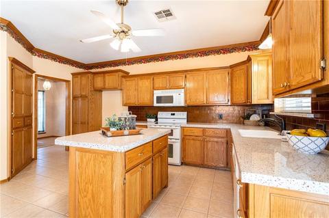118 Tracye Dr, Mcloud, OK 74851 photo 11