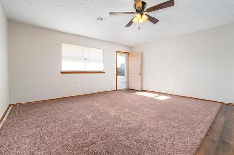 220 Deer Dr, Cache, OK 73527 photo 5