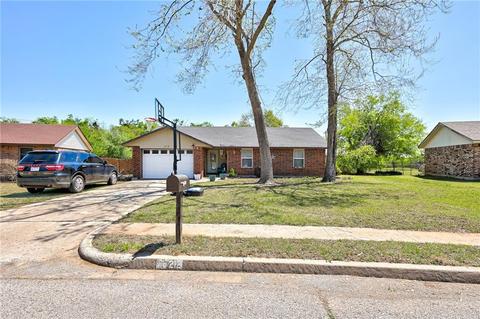 212 Echo Ln, Harrah, OK 73045 photo 29