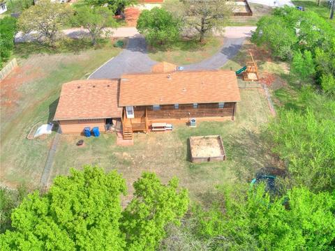 519 E 12th St, Chandler, OK 74834 photo 2