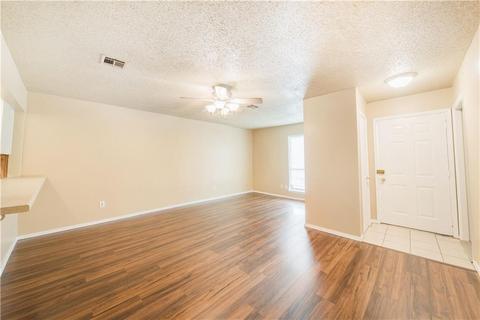 301 Jarman Cir, Mcloud, OK 74851 photo 3