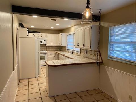 325 Suwanee Rd, Burns Flat, OK 73624 photo 2