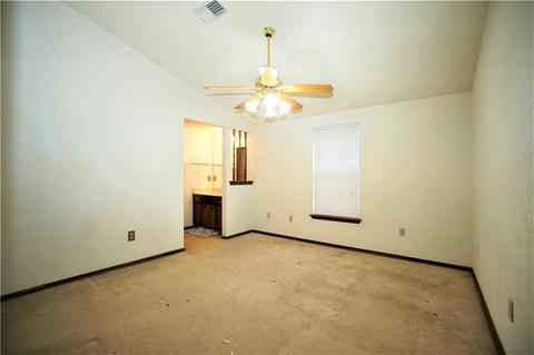 2132 Meench Dr, Moore, OK 73170 photo 9