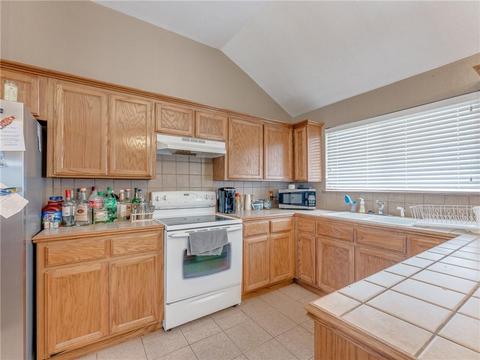 313 SW 40th St, Moore, OK 73160 photo 12