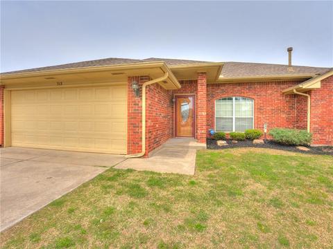 313 SW 40th St, Moore, OK 73160 photo 1