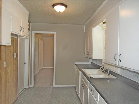 422 S 4th St, Mcloud, OK 74851 photo 14