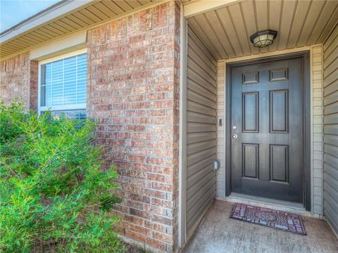 9609 Silas Dr, Moore, OK 73160 photo 3