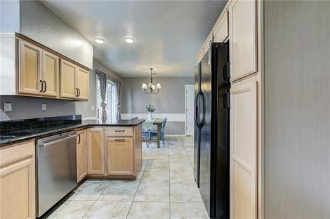 824 Lakecrest Dr, Moore, OK 73170 photo 16