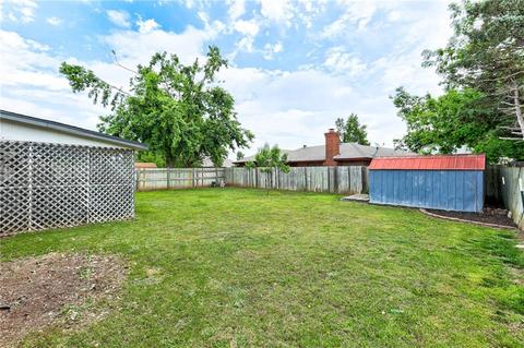 824 Lakecrest Dr, Moore, OK 73170 photo 32