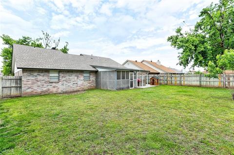 824 Lakecrest Dr, Moore, OK 73170 photo 33
