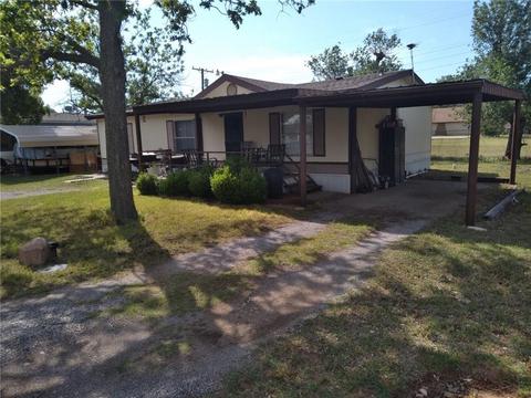 20580 E 1460 Rd, Lone Wolf, OK 73655 photo 1