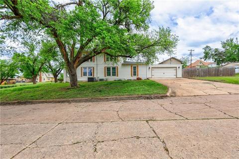 1005 E Noble Ave, Guthrie, OK 73044 photo 13