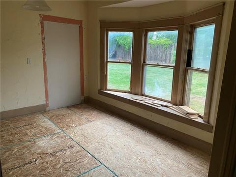 208 E Springer Ave, Guthrie, OK 73044 photo 5