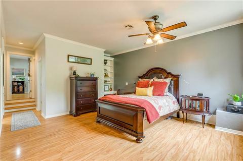 325 E 7th St, Edmond, OK 73034 photo 24