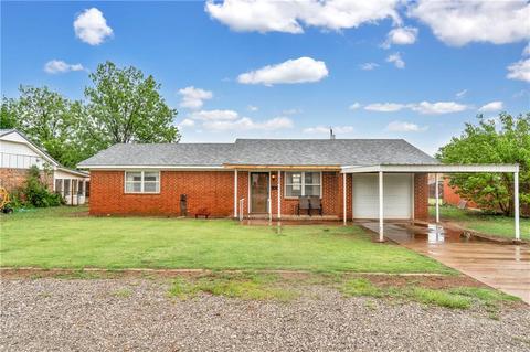 620 E Benton Ave, Sayre, OK 73662 photo 1