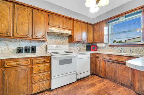 620 E Benton Ave, Sayre, OK 73662 photo 6