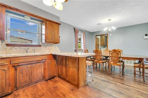 620 E Benton Ave, Sayre, OK 73662 photo 5