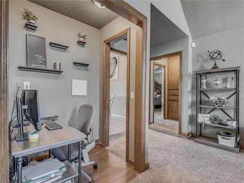 224 E Olympic Dr, Yukon, OK 73099 photo 6