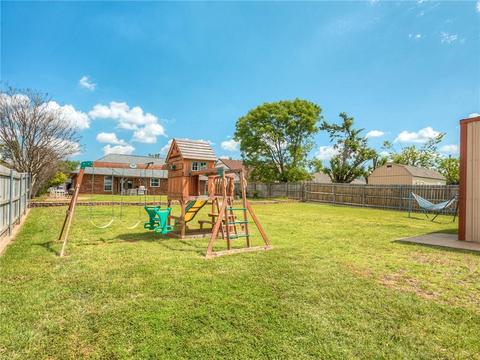224 E Olympic Dr, Yukon, OK 73099 photo 29