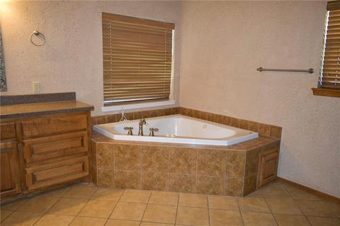 355523 E 1070 Rd, Prague, OK 74864 photo 17