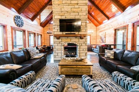 141 Wavey Pine Ln, Broken Bow, OK 74728 photo 4