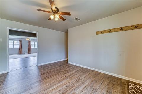 305 S Highland Dr, Erick, OK 73645 photo 5