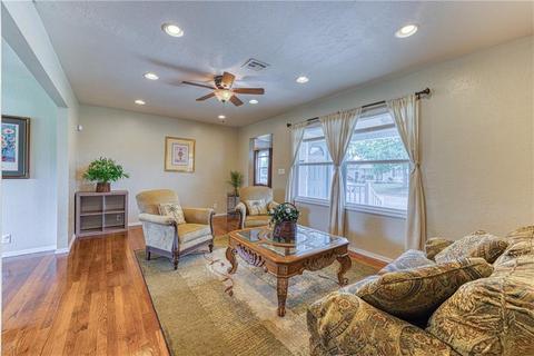816 E Sycamore Ave, Altus, OK 73521 photo 10
