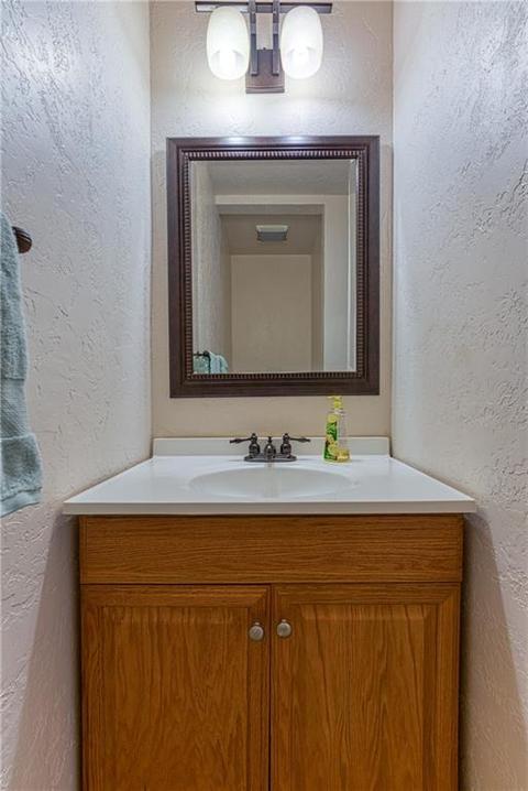 816 E Sycamore Ave, Altus, OK 73521 photo 22