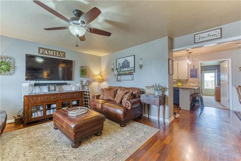 630 E Benton Ave, Sayre, OK 73662 photo 10
