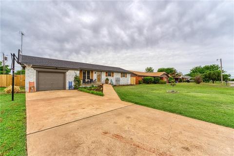 630 E Benton Ave, Sayre, OK 73662 photo 3