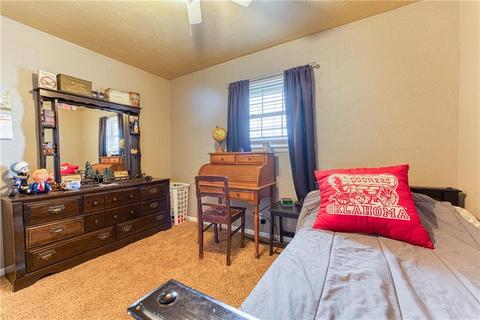 630 E Benton Ave, Sayre, OK 73662 photo 26
