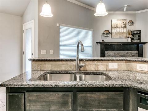 700 Manhattan Dr, Moore, OK 73160 photo 14