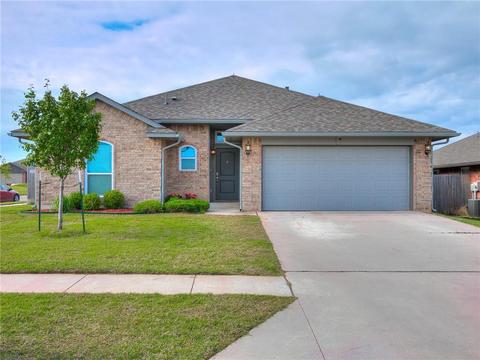 700 Manhattan Dr, Moore, OK 73160 photo 1
