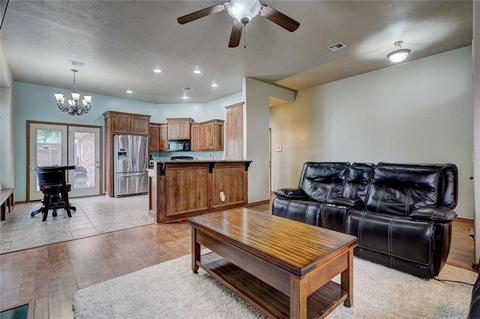 14 Westend Ct, Tuttle, OK 73089 photo 8