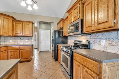 1813 White Tail Cir, Altus, OK 73521 photo 9