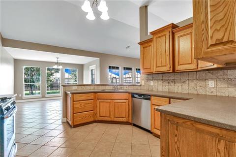1813 White Tail Cir, Altus, OK 73521 photo 10