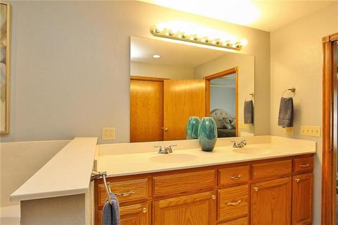 402 SW 5th St, Tuttle, OK 73089 photo 24
