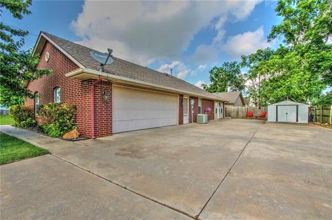 402 SW 5th St, Tuttle, OK 73089 photo 5