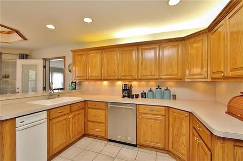 402 SW 5th St, Tuttle, OK 73089 photo 13