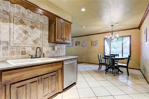 203 Stonegate Dr, Guthrie, OK 73044 photo 13