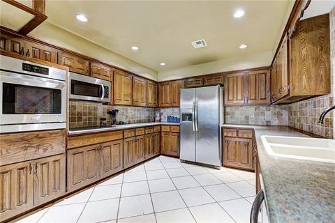 203 Stonegate Dr, Guthrie, OK 73044 photo 9