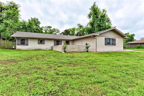 203 Stonegate Dr, Guthrie, OK 73044 photo 1